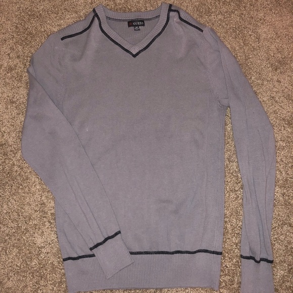 Guess Sweater - Picture 1 of 1